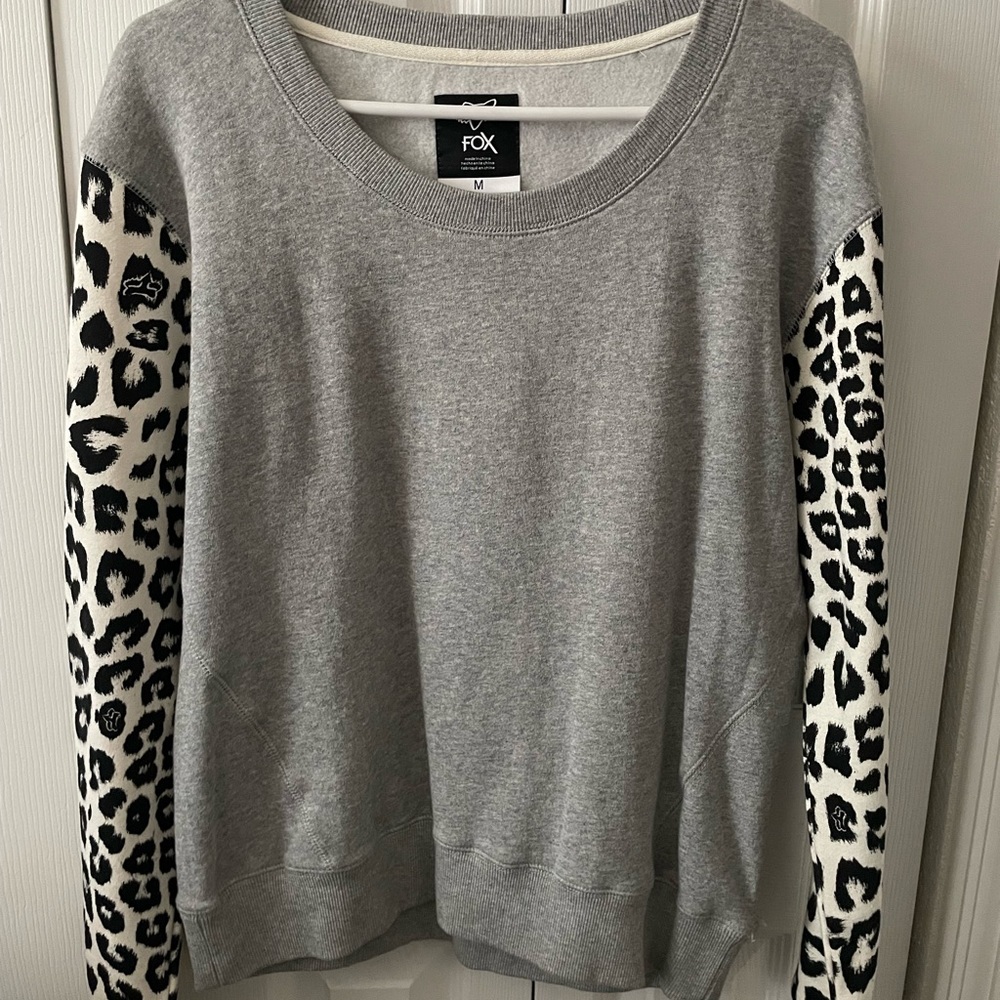 Fox Racing crewneck sweatshirt logo leopard print